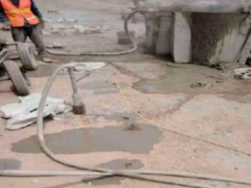 珠海水泥混凝土路面板底注浆技术 路面脱空注浆整治方案